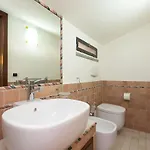 别墅 Flo' - Piscina Privata, Relax & Privacy 曼恰诺